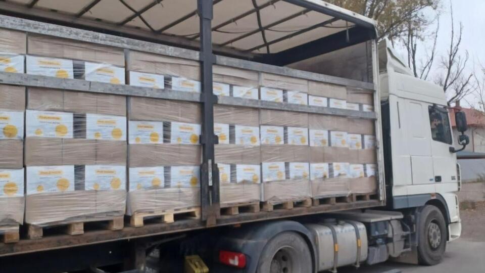 Автомобили с продуктовыми наборами для мариупольцев в Тернополь, Ужгород и Ровно