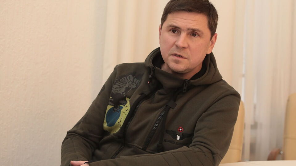 Подоляк підкреслив, що українців не переслідуватимуть, якщо паспорт РФ вони отримали "пасивно"