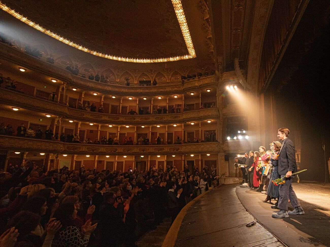 У театрі імені Франка&nbsp;зазначили, що вони щиро прагнули "доєднатися до великої світової театральної події", але "не можуть погодитися із сумнівним сусідством"