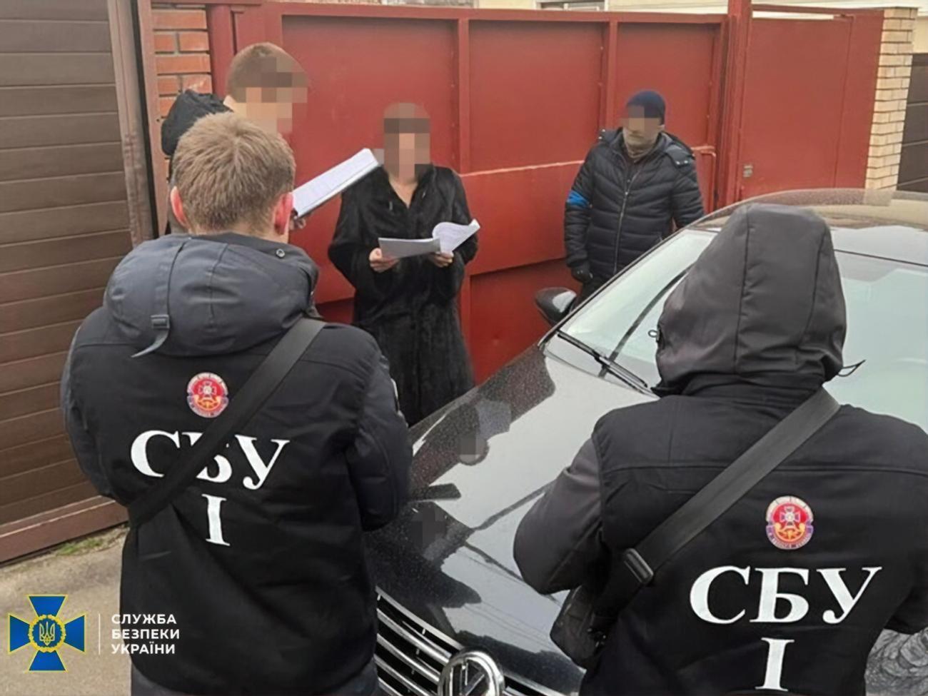 У СБУ розповіли, що фігурантку справи затримали і відправили під арешт