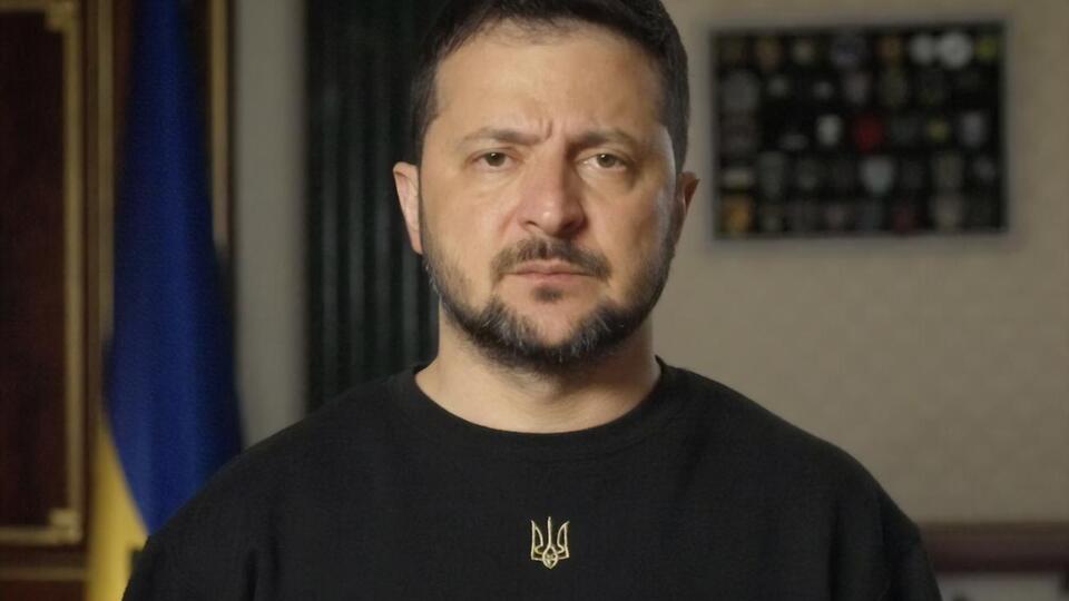 Зеленский заявил о гибели мирных украинцев в результате российских ударов по Черниговской и Днепропетровской областям