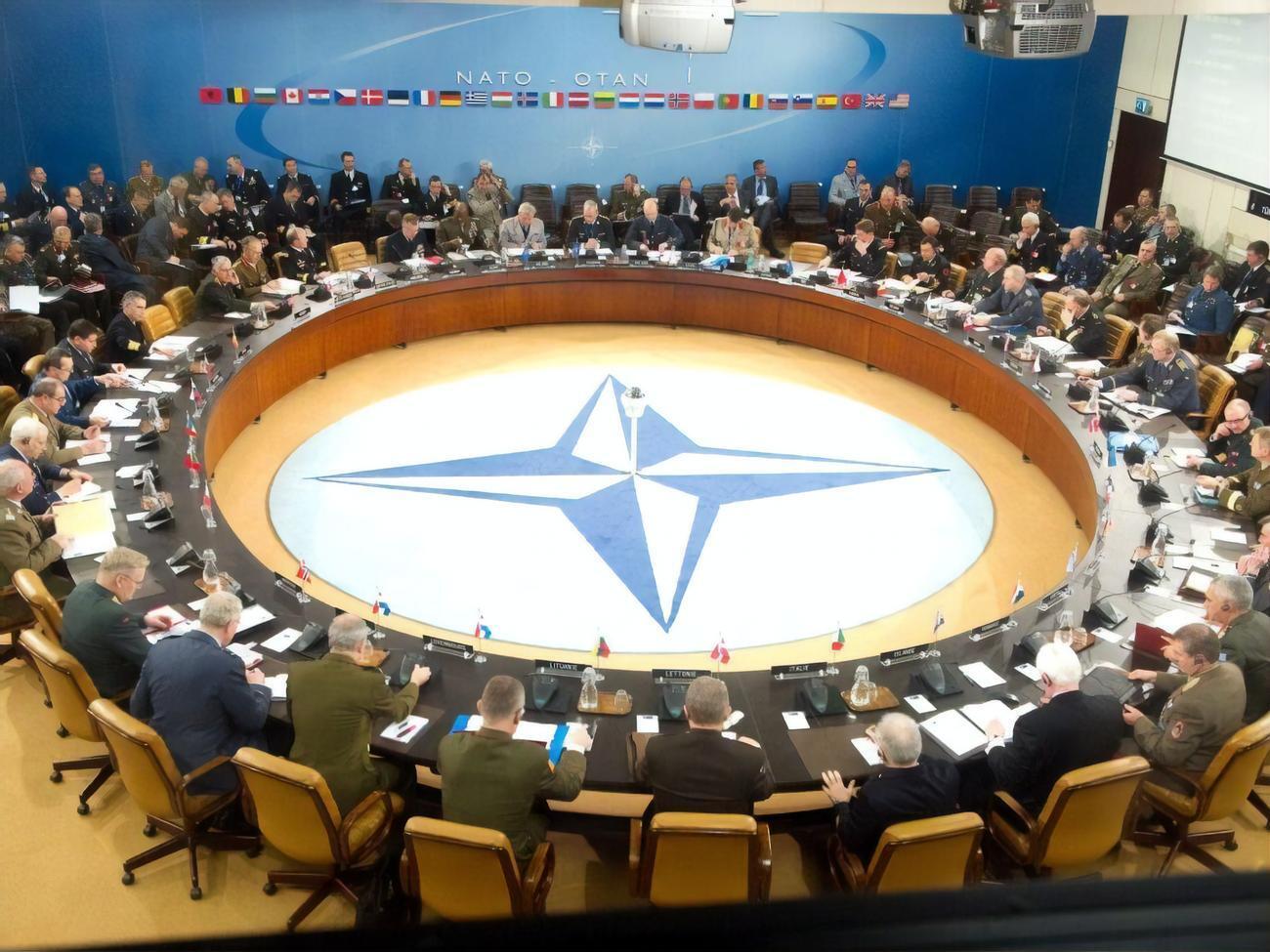 Главы штабов обсуждают будущие решения июльского саммита НАТО в Вильнюсе