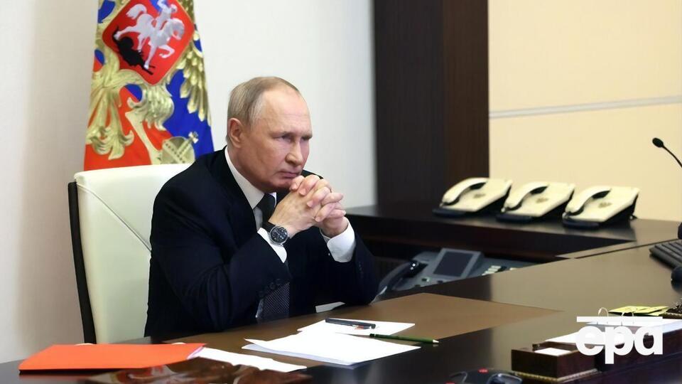 Путин подписал оба указа 10 мая