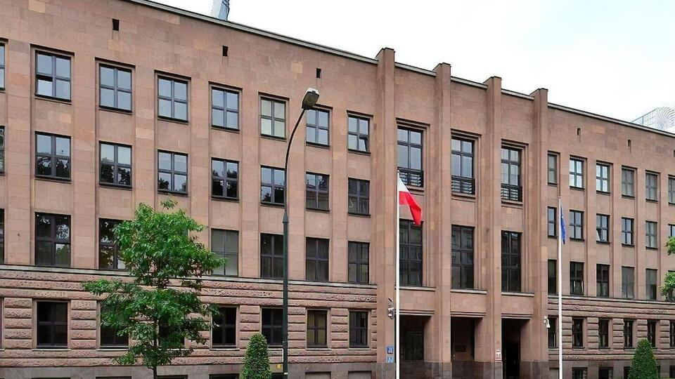 У МЗС Польщі засудили "провокаційну й агресивну поведінку російської сторони"
