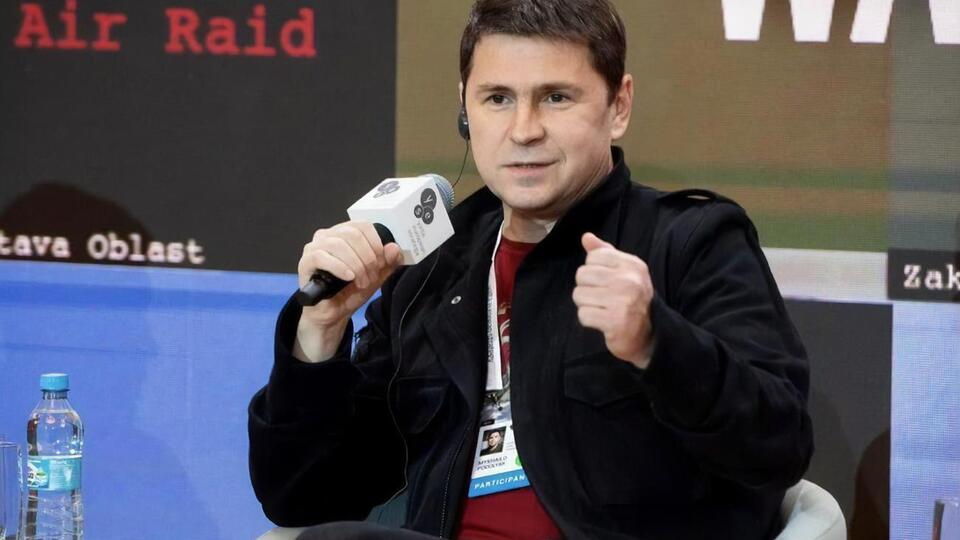 Подоляк (на фото) заявил, что Пригожину остается только "ждать финала"