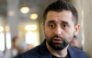 Ни одна уважающая себя страна не сотрудничает с Россией, считает глава фракции "Слуга народа"