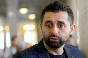 Жодна країна, яка себе поважає, не співпрацює з Росією, вважає голова фракції "Слуга народу"