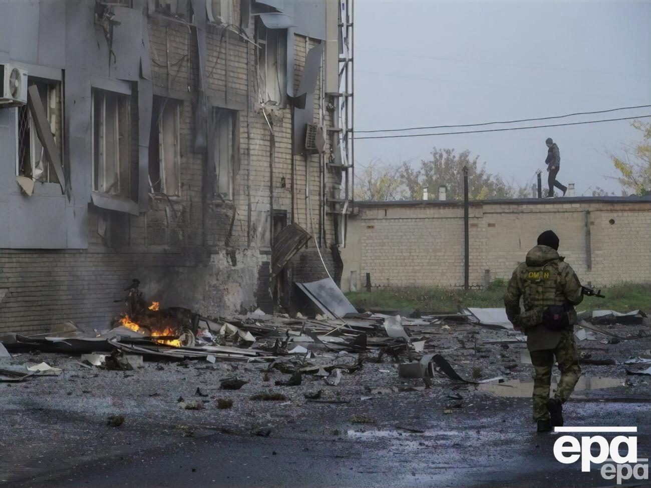 Місцеві жителі повідомляють про звуки вибухів біля Василівки, Михайлівки й Токмака