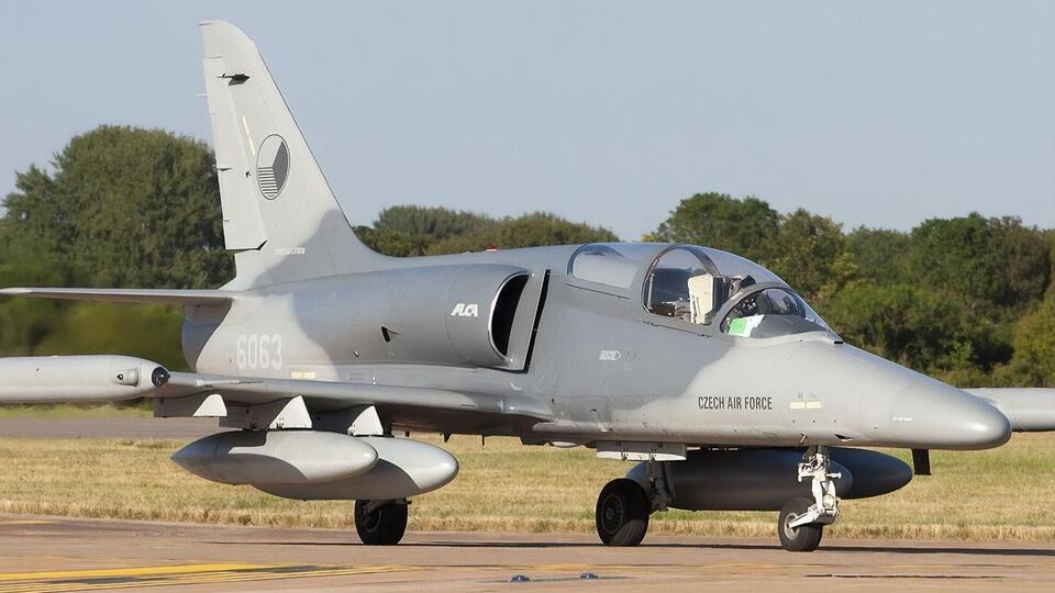 Чешские L-159 могли бы помочь Украине в войне с РФ, считает Павел