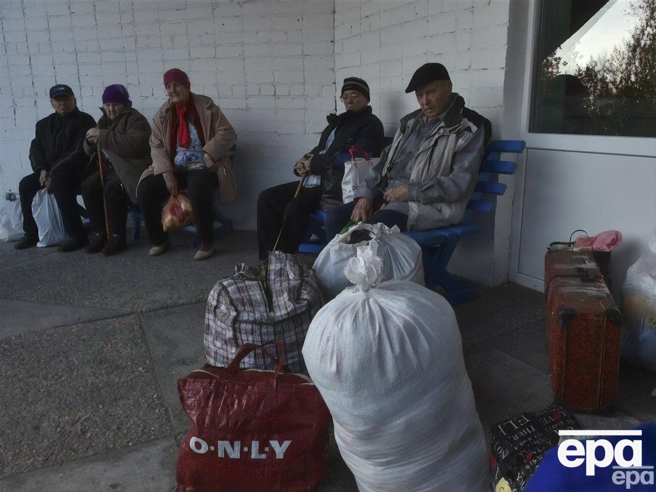 Жителі захоплених територій України, "евакуйовані" окупантами, незадоволені умовами, у яких опинилися