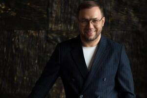 Андре Тан: Уникальная природа наших Карпат вдохновила меня на использование тканей только из льна, хлопка и шелка