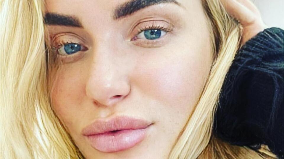 Каминская дважды разведена