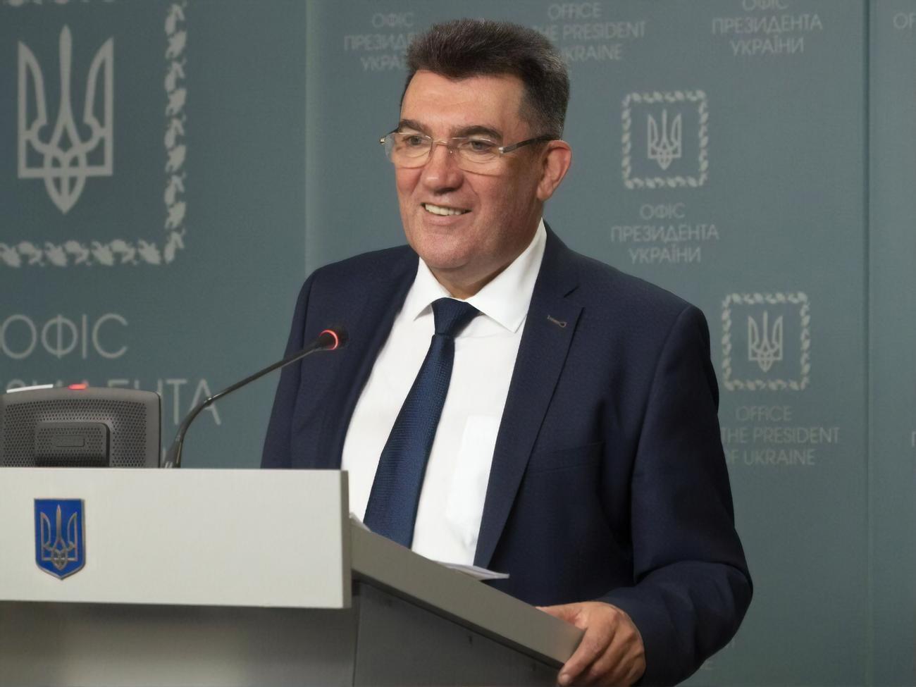 Данилов рассказал, до каких пор Украина собирается удерживать Бахмут