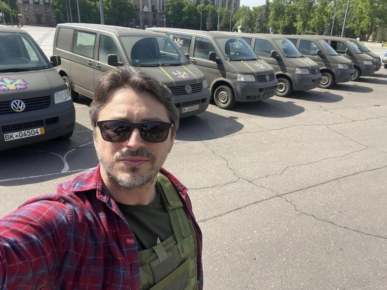 Ми, звісно ж, не маємо жодного стосунку до вибуху на НПЗ у Краснодарському краї. Дякую всім за ваші наступні донати