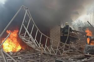 На місці прильоту сталася пожежа