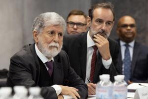 Зеленский "хорошо понял", что президент Бразилии работает над достижением мира в Украине, отметил по итогам встречи Аморим (на фото)