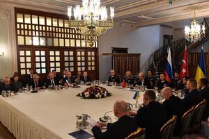 Під час переговорів 10–11 травня у Стамбулі досягли "позитивного й конструктивного прогресу" щодо чорноморської "зернової ініціативи", зазначили в міноборони Туреччини
