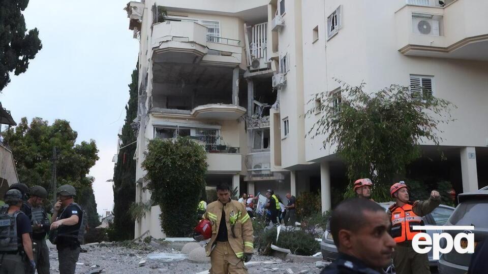 Ракета почти полностью уничтожила второй этаж жилого дома