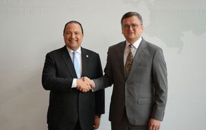 На встрече с Букаро Кулеба поблагодарил Гватемалу за предоставление первой в истории возможности лично обратиться к странам Карибского бассейна на министерской встрече