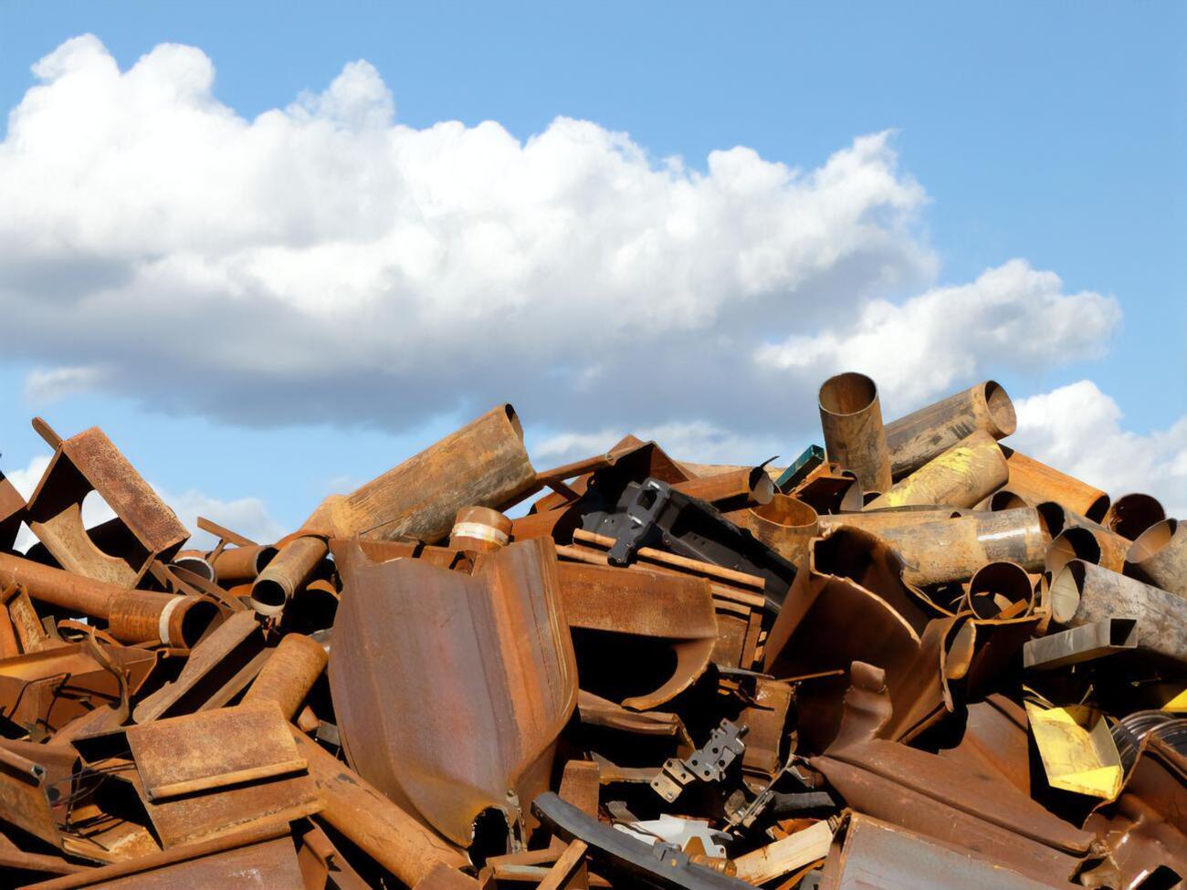 Постачання брухту на металургійні комбінати скоротилося на 49,8%