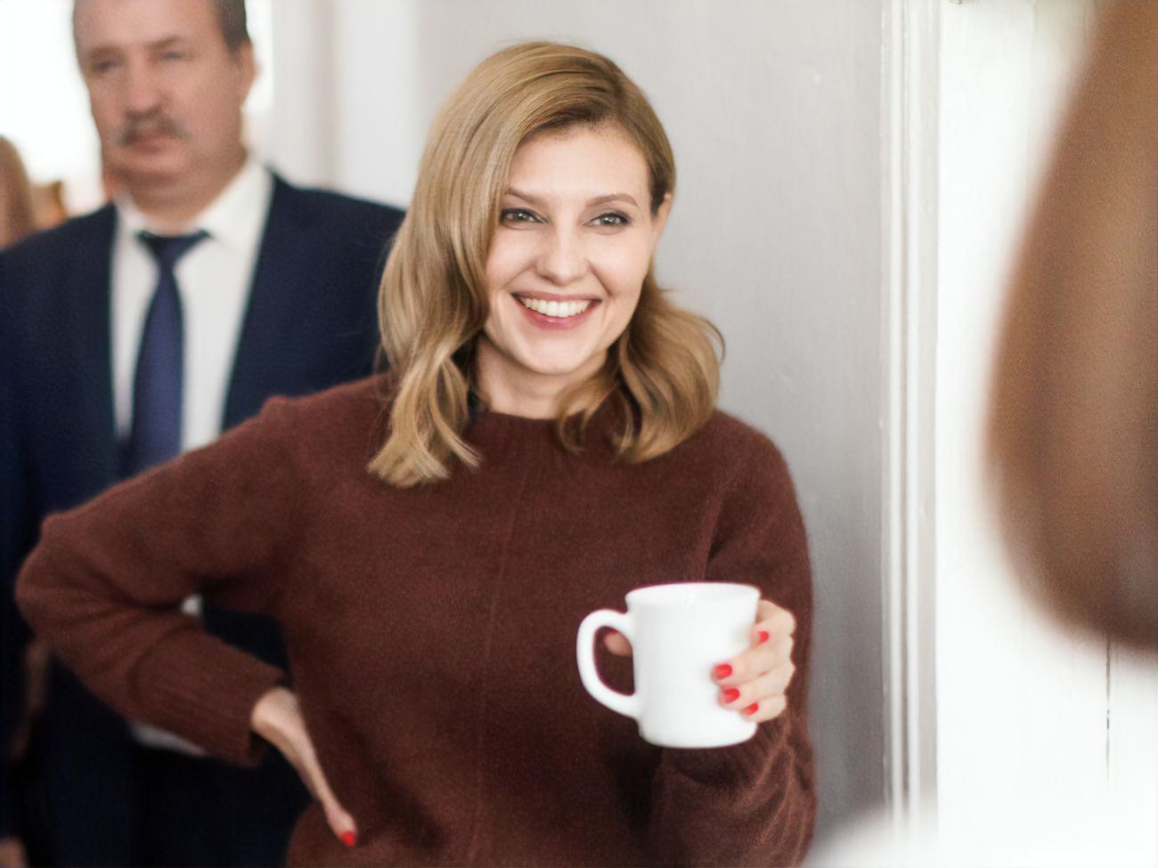 Через брак часу Зеленська добирає собі вбрання вже з готових колекцій