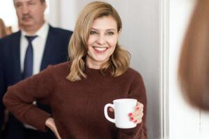 Через брак часу Зеленська добирає собі вбрання вже з готових колекцій