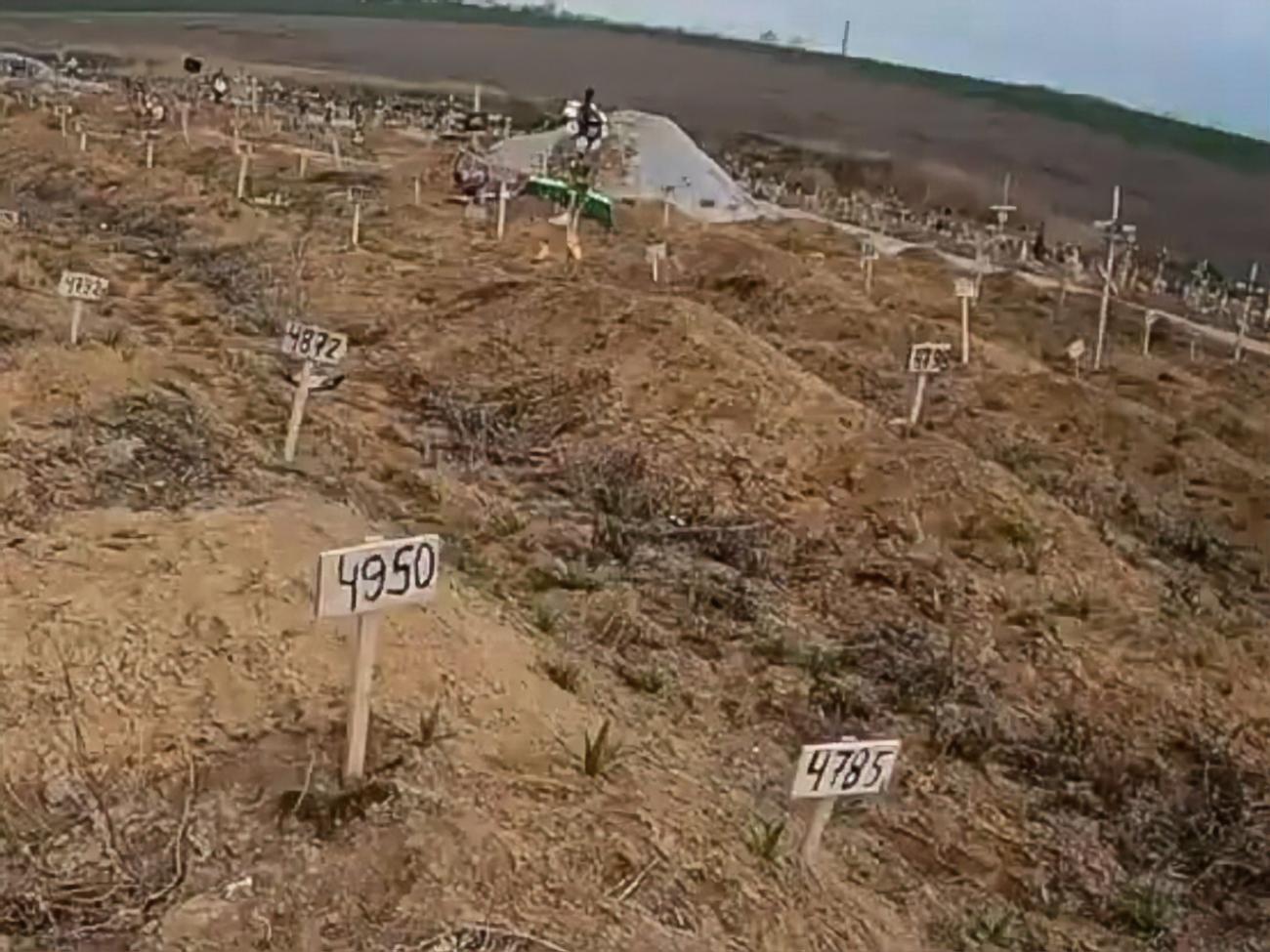 В Мариупольском горсовете сообщили о значительном увеличении количества захоронений на кладбище