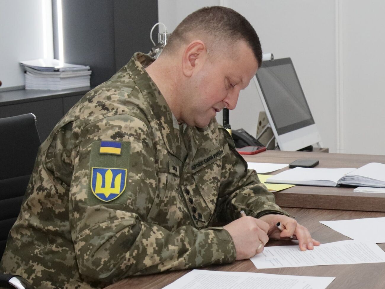 Залужний заявив, що ненавидить слово "рейтинг", "особливо коли воно стосується оцінки ЗСУ"