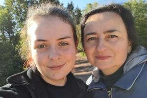 Пташка о своей матери: Таких ангелов нет даже на небе