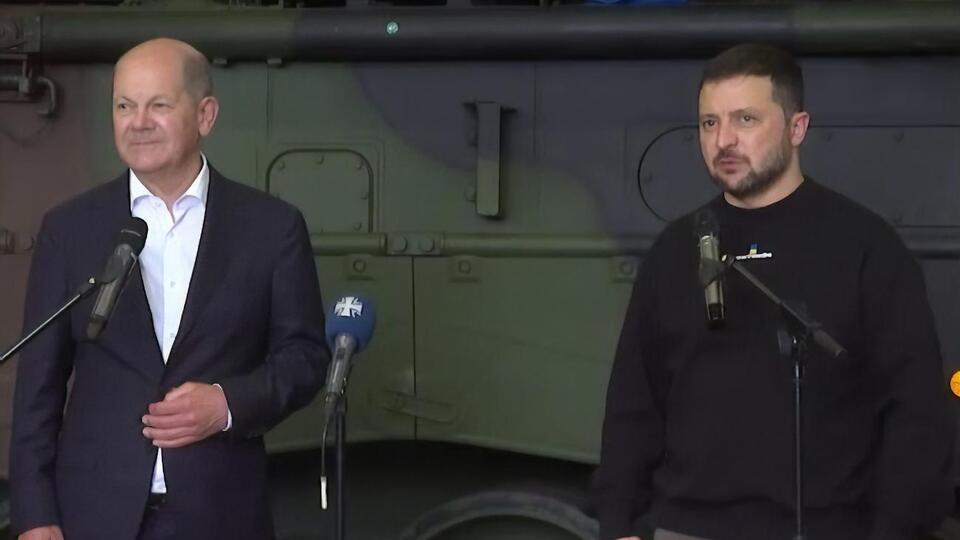 Зеленский и Шольц встретились с украинскими бойцами в Германии