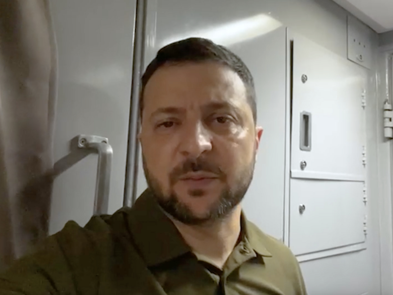 Зеленський на шляху додому:&nbsp;Нашу перемогу вдалося зробити ближчою