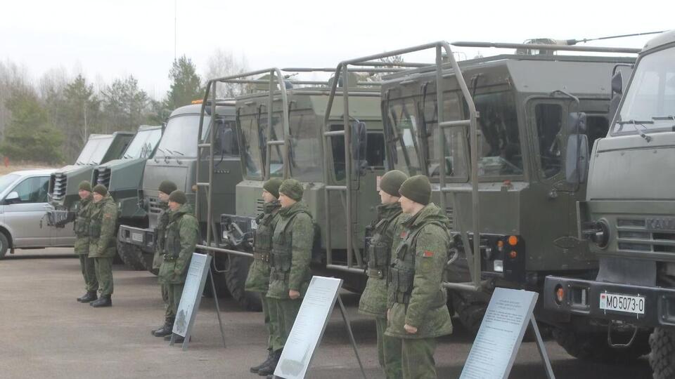 Із Білорусі вивозять російську техніку