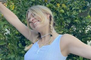 Дочь Брежневой позировала на природе