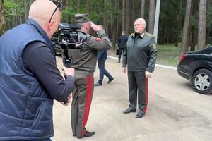 Шустер: Путіну не треба труїти Лукашенка
