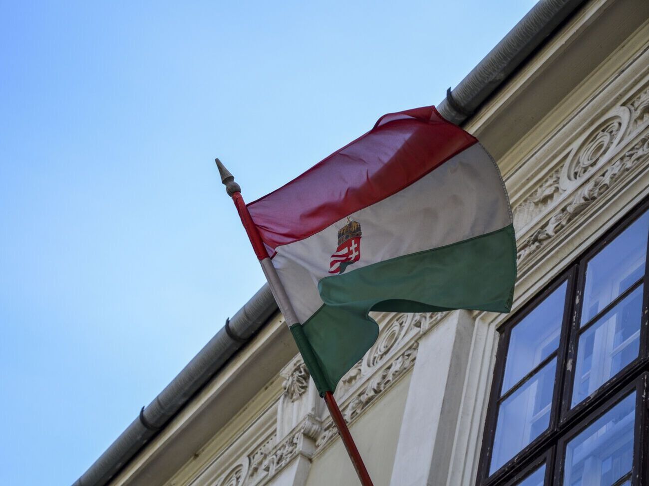 За словами співрозмовника ANSA, Угорщина вимагає "гарантій", що Європейський фонд миру не використовуватимуть тільки для озброєння України


<