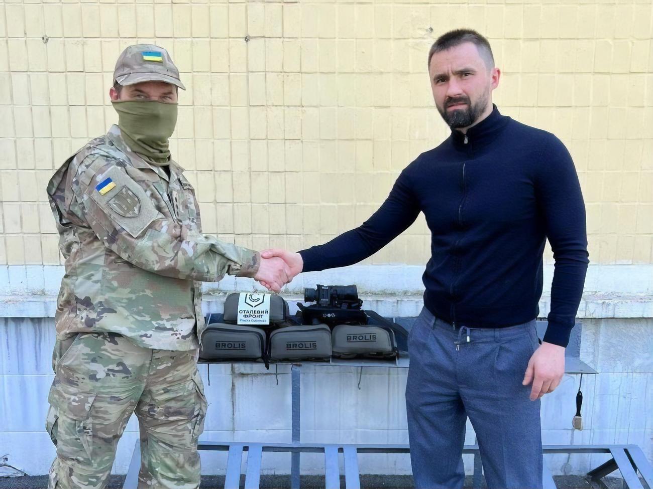 Загальна вартість тепловізійних прицілів, отриманих спецпідрозділом ГУР, становить приблизно 2 млн грн