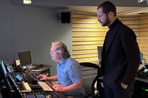 Чернов (справа): Важно, чтобы журналисты всегда были там, где может произойти потенциальное военное преступление