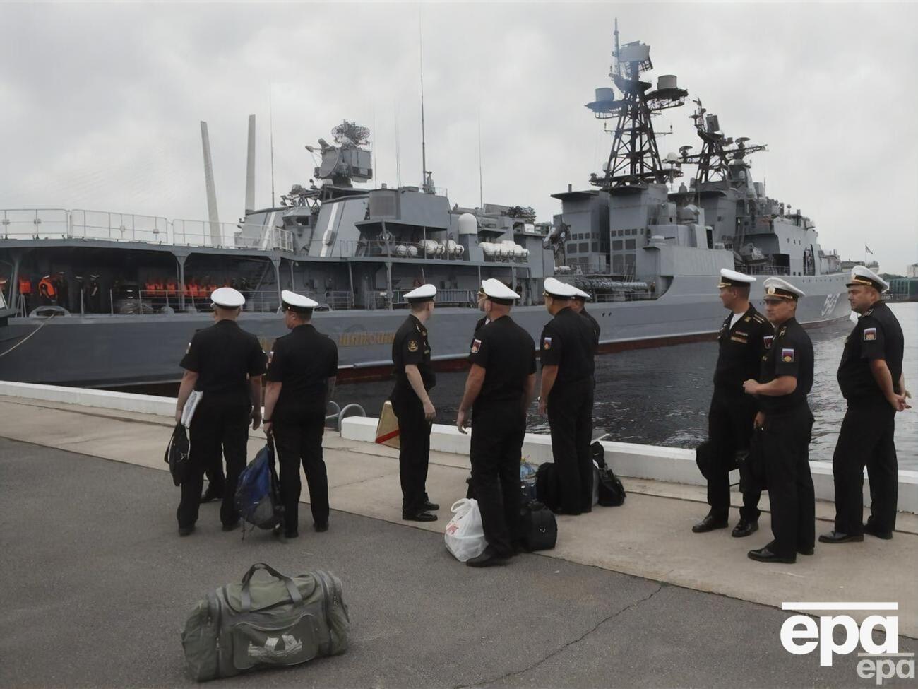 В Черном море остаются четыре вражеских корабля