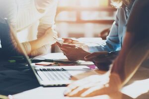 По грантовой программе "Власна справа" украинцы могут получить микрогрант от 50 до 250 тыс. грн