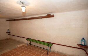 Главе КГВА поступили многочисленные жалобы от киевлян о закрытых укрытиях во время последней ракетной атаки РФ ночью 16 мая, указали в городской военной администрации