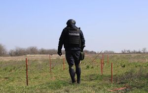 В Україні від російських мін щодня гинуть і дістають поранення не тільки вибухотехніки, а й цивільні особи