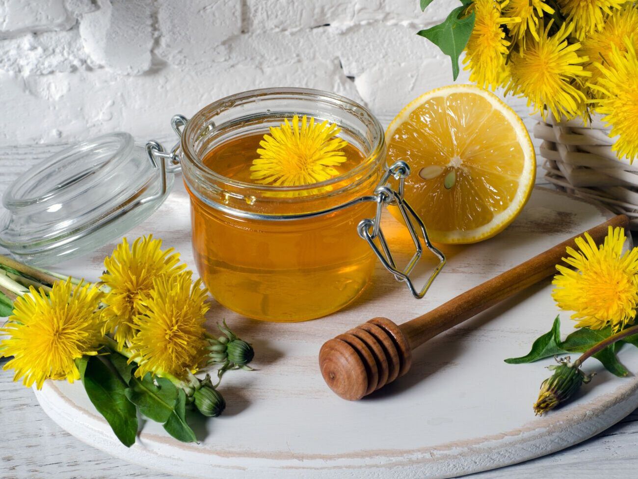 Зривати для варення потрібно лише ті бутони, які повністю розкрилися