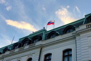 Российские дипломаты могут договориться об аренде используемой недвижимости на платной основе