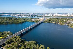 По предварительной информации, оккупанты атаковали Киев крылатыми ракетами типа Х-101/555