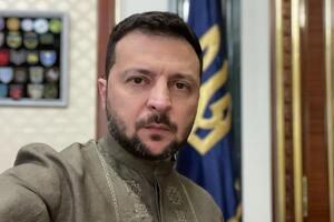 Зеленський повідомив, що сьогодні вдягнув вишиванку з орнаментами, які символізують єдність українського і кримськотатарського народів