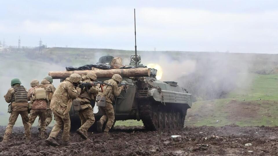 Сирський наголосив, що сили оборони України продовжують рух під Бахмутом