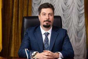За даними ЗМІ, слідство вважає Князєва організатором групи, яка намагалася впливати на судову владу України