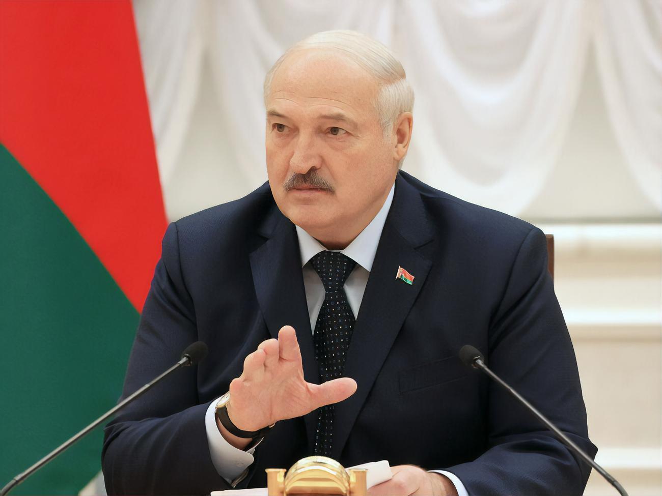 Лукашенко: Росіяни дуже бояться дезінформації. Це правильно