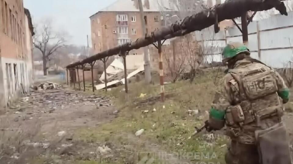 Фільм складається із семи розділів