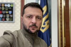 Уранці Зеленський опублікував у соцмережах своє фото в "особливій" вишиванці